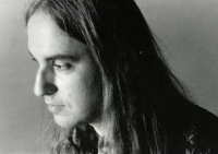 J Mascis